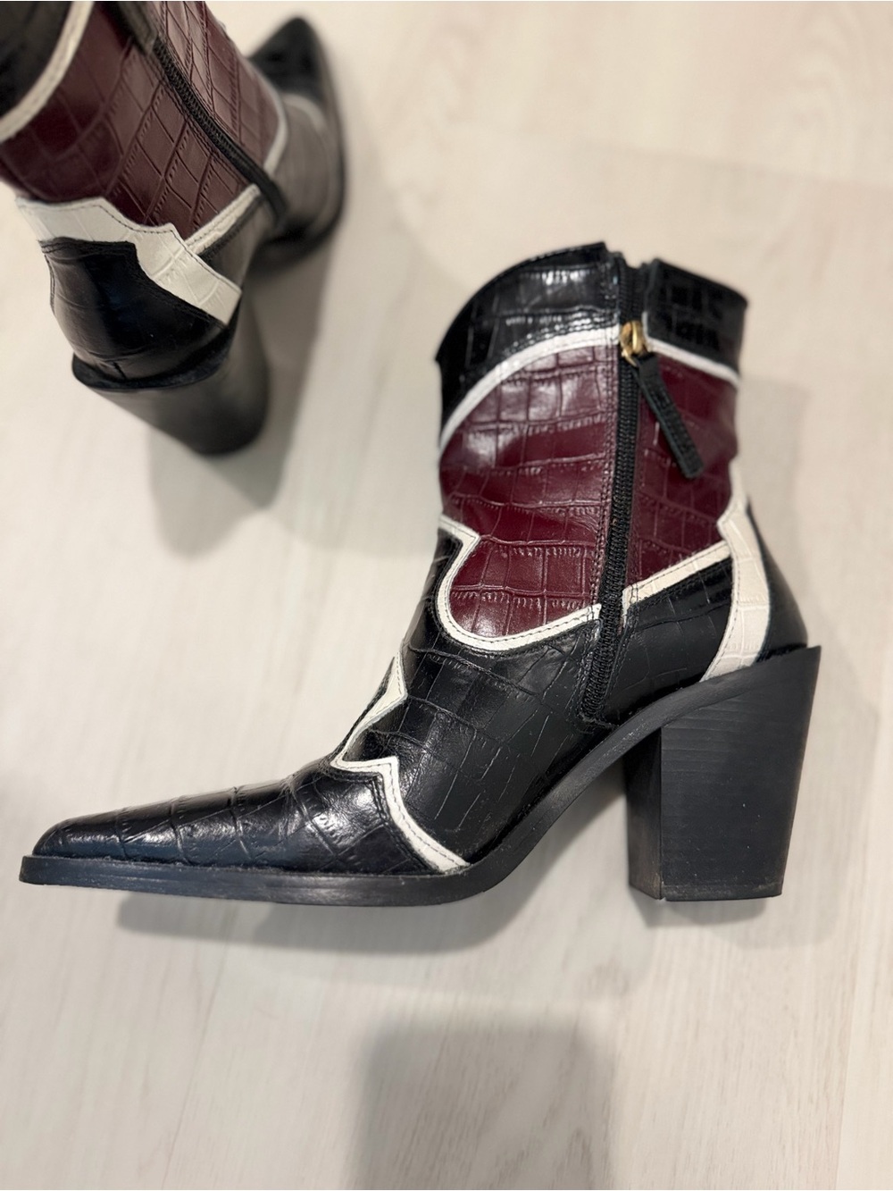 Zara Black and Burgundy Croc-Effect Pointed Western Ankle Boots with Cream Trim - Picture 5 of 6